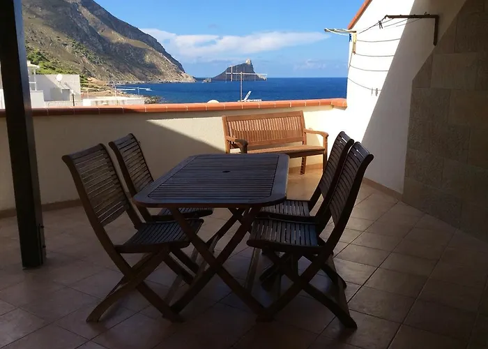 Scalovecchio Bed and Breakfast Marettimo