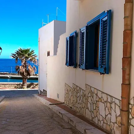 Scalovecchio Bed & Breakfast Marettimo