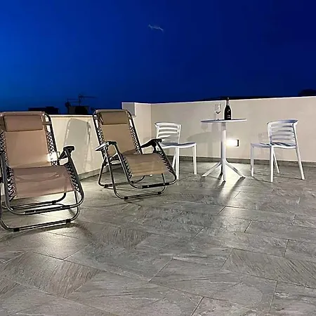 לינה וארוחת בוקר Scalovecchio מארטימו